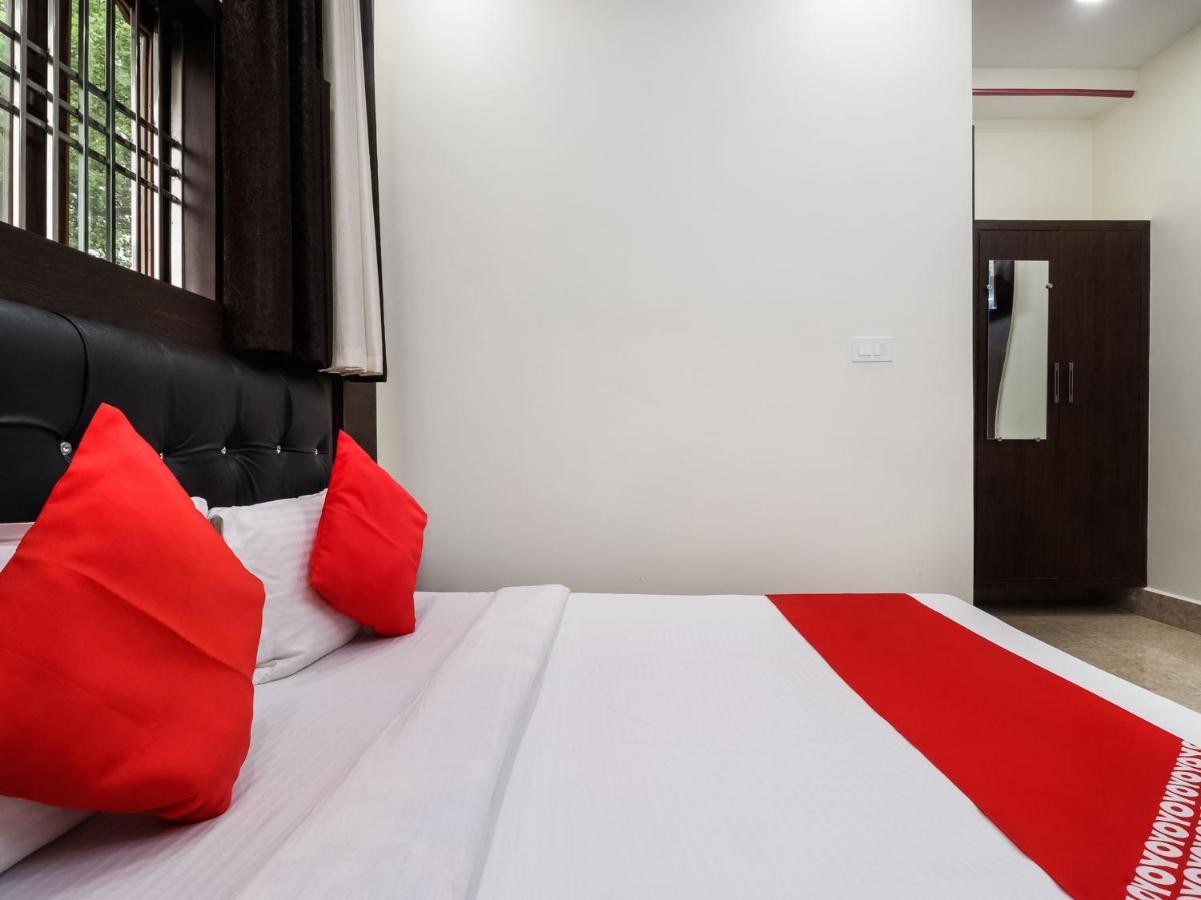 Oyo 74578 Hotel Al-Diyafa Hyderabad Exterior foto